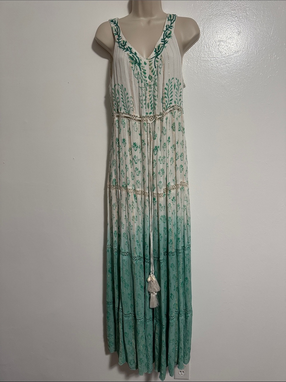 Sleeveless White and Green Ombre Maxi Dress with Tassel Tie